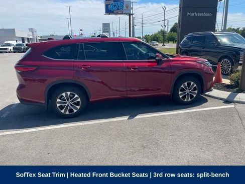 Used 2021 Toyota Highlander XLE AWD/4WD image 6