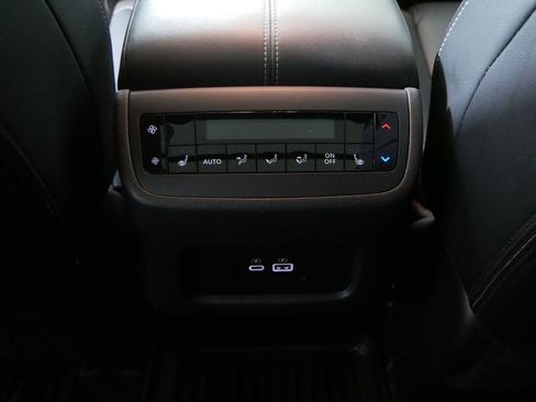 Used 2023 Nissan Pathfinder SL w/ SL Premium Package AWD/4WD image 23