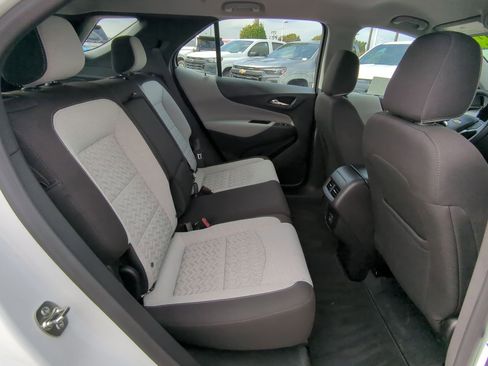 Certified 2024 Chevrolet Equinox LS image 28