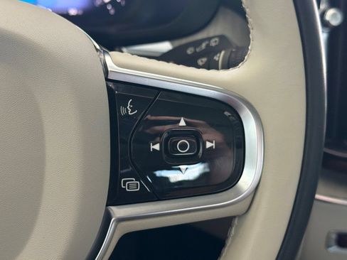 Used 2023 Volvo XC60 B5 Plus w/ Climate Package FWD image 26