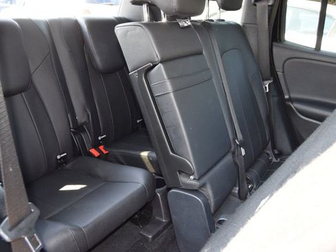 Used 2021 Mercedes-Benz GLB 250 4MATIC w/ Premium Package image 35