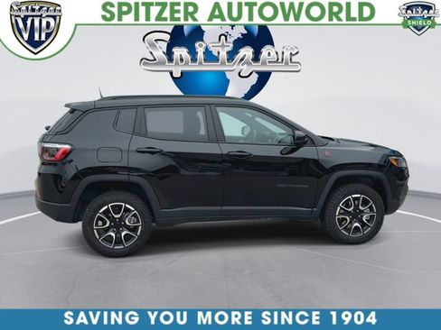 Used 2024 Jeep Compass Trailhawk AWD/4WD image 10