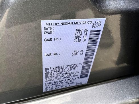 Used 2024 Nissan Altima 2.5 SR w/ SR Premium Package FWD image 34