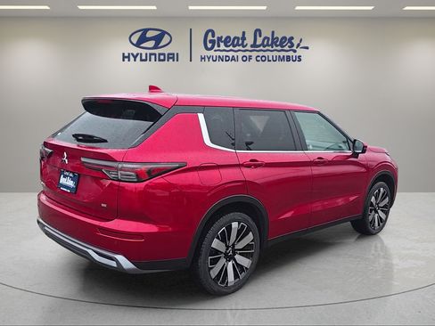 Used 2025 Mitsubishi Outlander SE FWD image 5