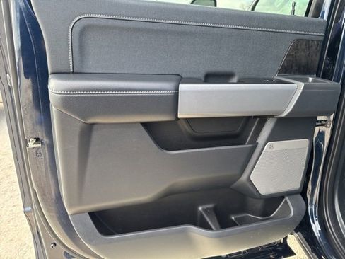 Used 2024 Ford F250 Lariat w/ Chrome Package image 32