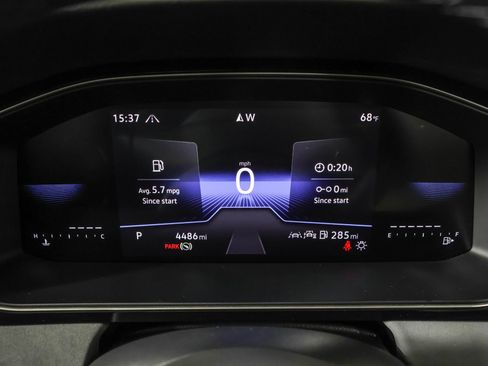 Used 2025 Volkswagen Jetta SE image 28