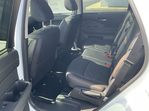 New 2026 Nissan Pathfinder Platinum w/ Cargo Package AWD/4WD image 13