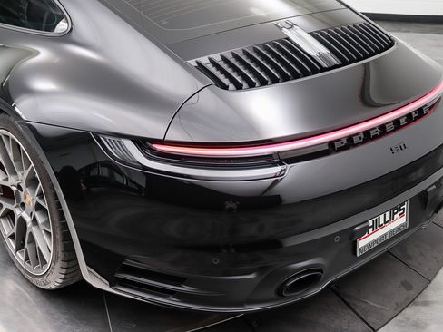 Used 2024 Porsche 911 Carrera S RWD image 10