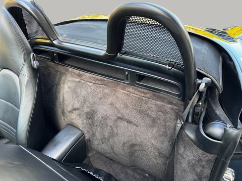 Used 2004 Porsche Boxster image 17