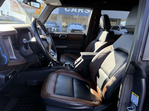 Used 2023 Ford Bronco Outer Banks image 14