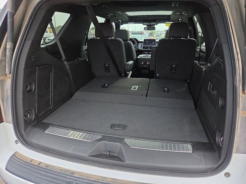 Used 2024 GMC Yukon AT4 AWD/4WD image 15