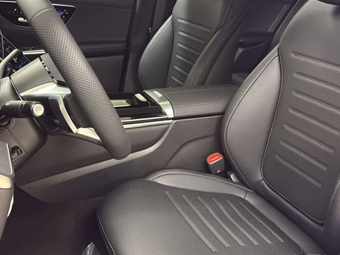 New 2026 Mercedes-Benz GLC 300 4MATIC image 28