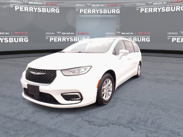 Used 2022 Chrysler Pacifica Touring-L w/ Uconnect Theater Family Group FWD image 4