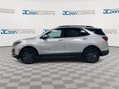 Used 2022 Chevrolet Equinox RS w/ RS Leather Package image 5