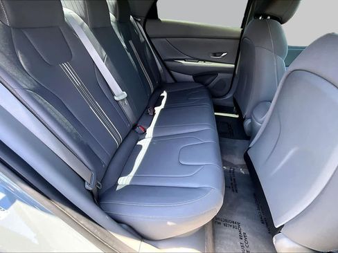 Used 2023 Hyundai Elantra Blue FWD image 19