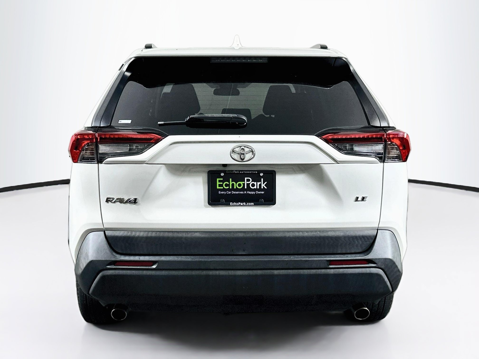 Used 2020 Toyota RAV4 LE w/ Carpet Mat Package AWD/4WD image 7