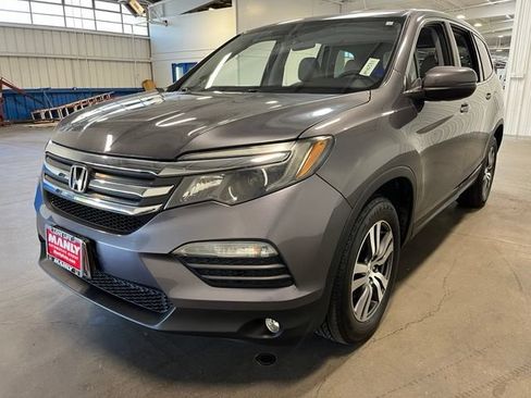 Used 2017 Honda Pilot EX image 7