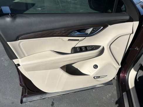 Used 2023 Buick Envision Avenir image 9