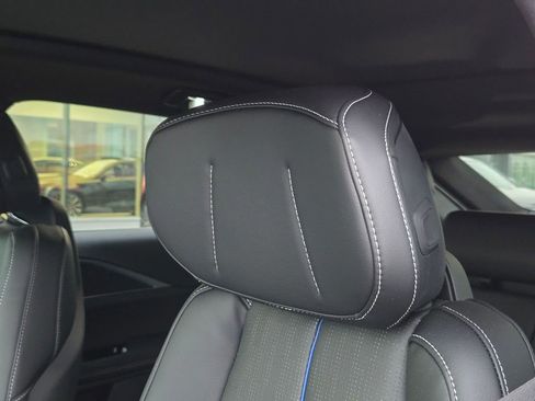 New 2026 Cadillac Lyriq Sport image 12