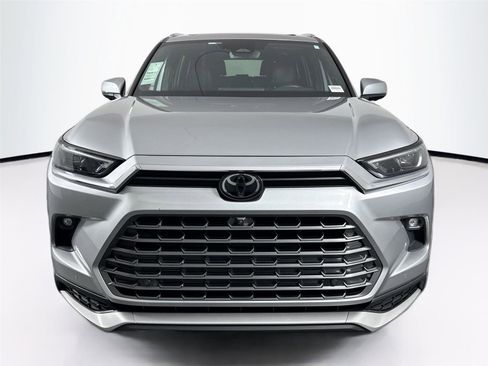 Used 2024 Toyota Grand Highlander AWD Hybrid image 9