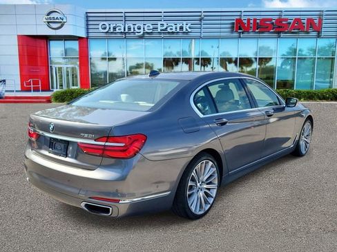 Used 2016 BMW 750i xDrive AWD/4WD image 2