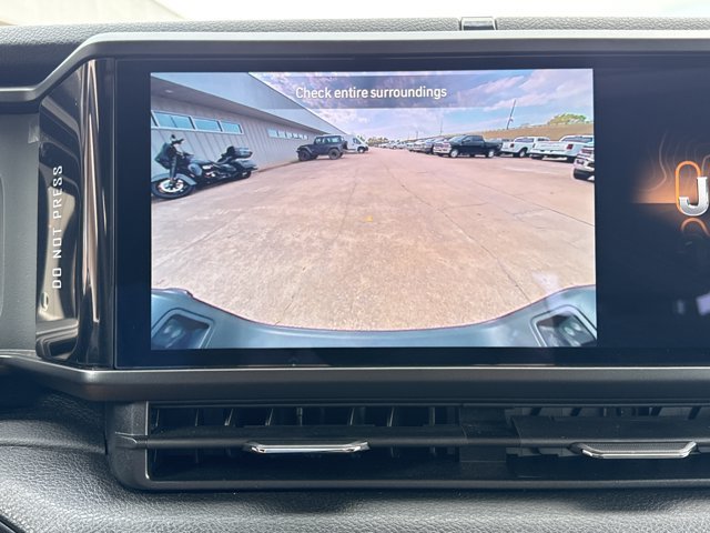 Used 2025 Jeep Gladiator Sport AWD/4WD image 8