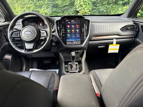 Used 2025 Subaru Forester Touring AWD/4WD image 19