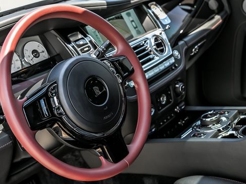 Used 2015 Rolls-Royce Ghost RWD image 24