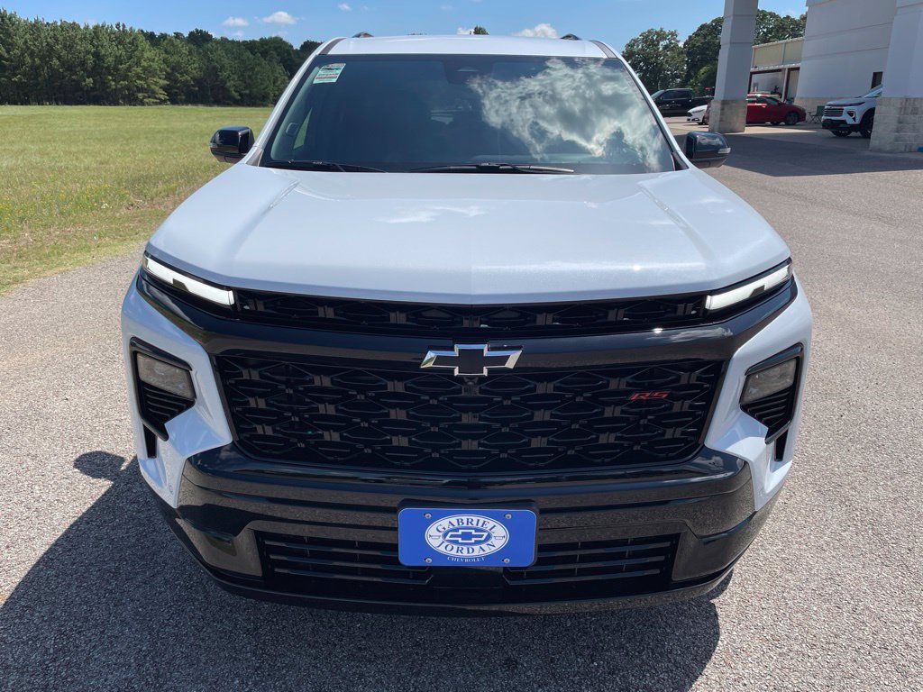 New 2026 Chevrolet Traverse RS w/ LPO, Floor Liner Package FWD image 10