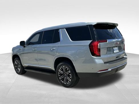 Used 2025 GMC Yukon Elevation AWD/4WD image 4