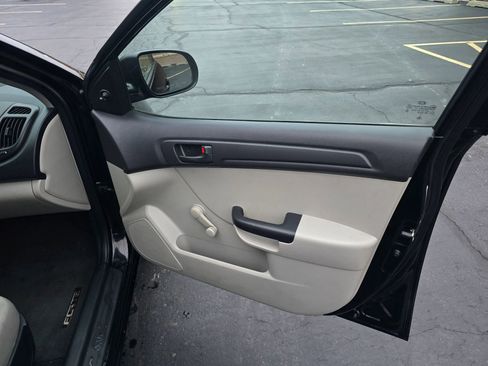 Used 2013 Kia Forte LX image 20