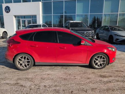Used 2015 Ford Focus SE w/ Equipment Group 201A image 4