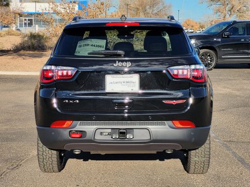 New 2026 Jeep Compass Trailhawk w/ Sun, Sound & Navigation Group image 5