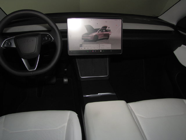 Used 2026 Tesla Model Y Long Range AWD/4WD image 33