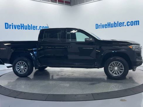 Used 2024 Chevrolet Colorado LT w/ LT Convenience Package III image 4