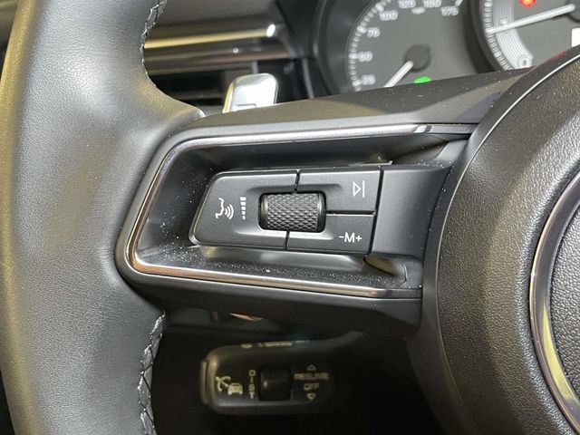 Certified 2025 Porsche Macan AWD/4WD image 38