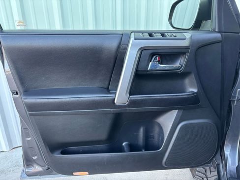 Used 2017 Toyota 4Runner image 13