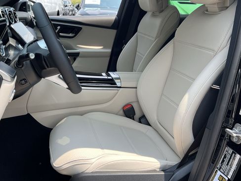 New 2026 Mercedes-Benz GLC 300 4MATIC image 18