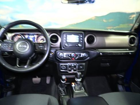 Used 2018 Jeep Wrangler Unlimited Sport S image 52