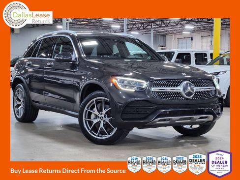 Used 2022 Mercedes-Benz GLC 300 4MATIC image 1