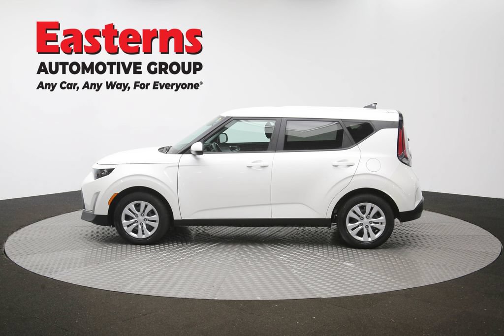 Used 2023 Kia Soul LX FWD image 60