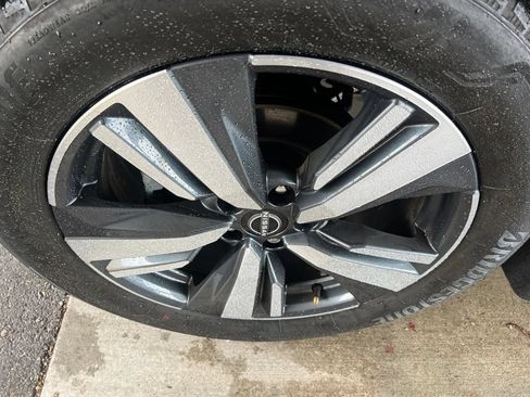 Certified 2023 Nissan Rogue SL AWD/4WD image 44