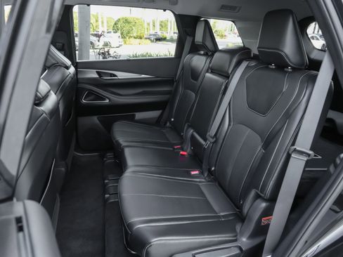 Used 2026 INFINITI QX60 Luxe w/ Cargo Package image 31