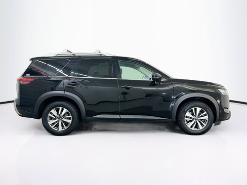 Used 2023 Nissan Pathfinder SL AWD/4WD image 10
