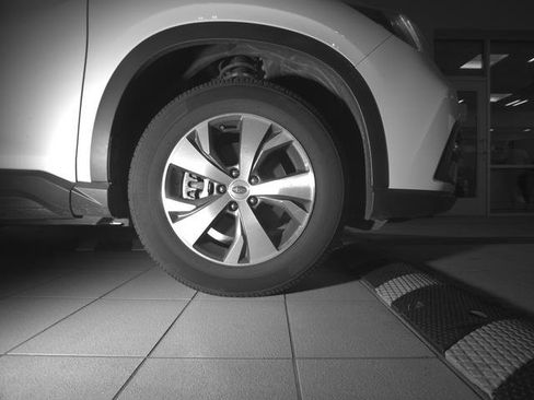 Used 2022 Subaru Ascent Premium w/ Convenience Package AWD/4WD image 11