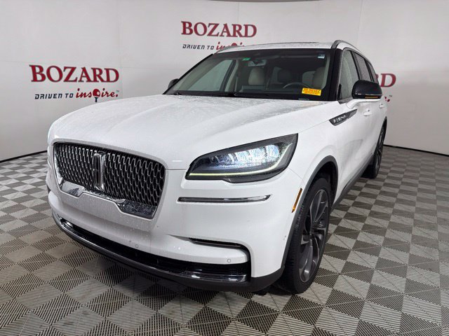 Certified 2023 Lincoln Aviator Reserve w/ Equipment Group 201A AWD/4WD image 4