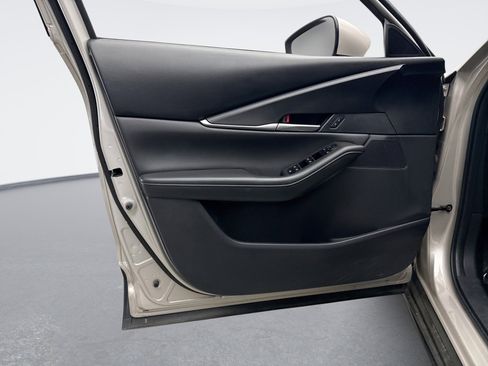 Used 2023 MAZDA CX-30 AWD 2.5 S w/ Select Package image 9