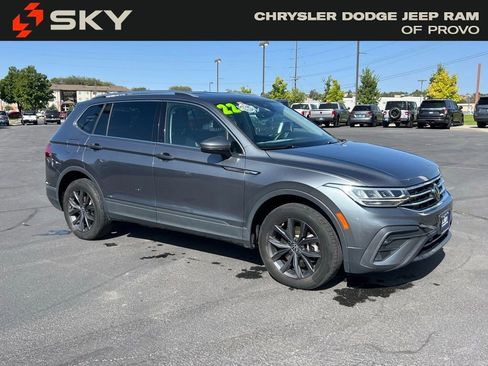 Used 2022 Volkswagen Tiguan SE image 5