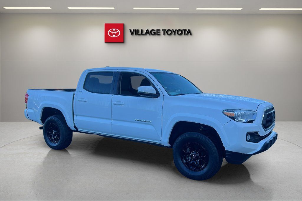 Certified 2022 Toyota Tacoma SR5 w/ Technology Package RWD image 7