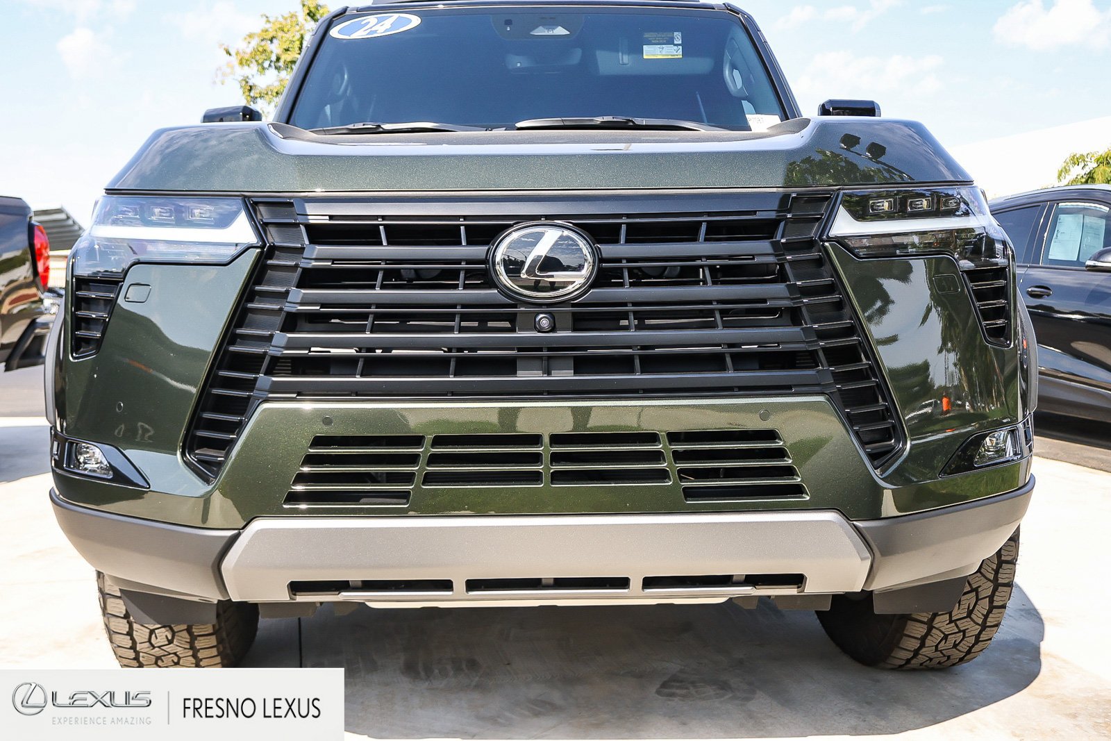 Certified 2024 Lexus GX 550 AWD/4WD image 2